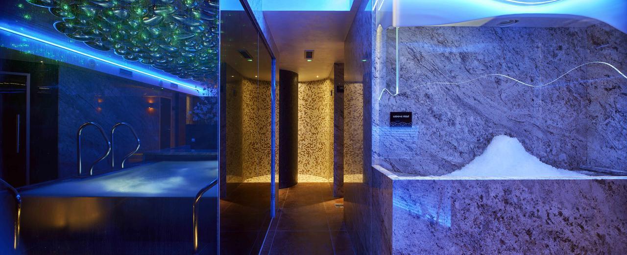 Theatre Hotel Olomouc Exterior photo